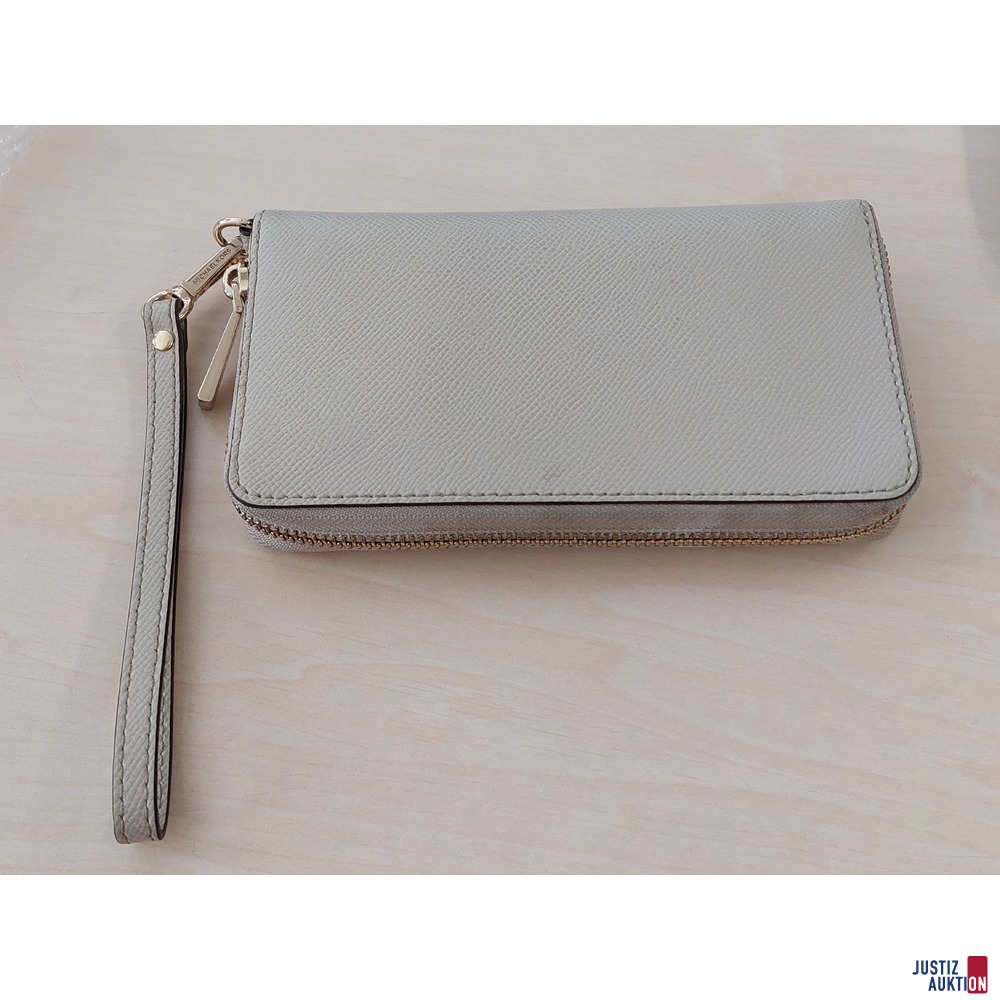 Geldbörse der Marke Michael Kors beige