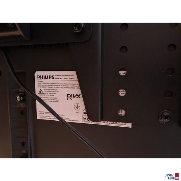 TV-Gerät der Marke Philips gebraucht/Gebrauchspuren vorhanden inkl. Fernbedienung/Standfuß und zugehörige Kabel Weitere Daten sind nicht bekannt! Betriebstauglichkeit konnte nicht überprüft werden!