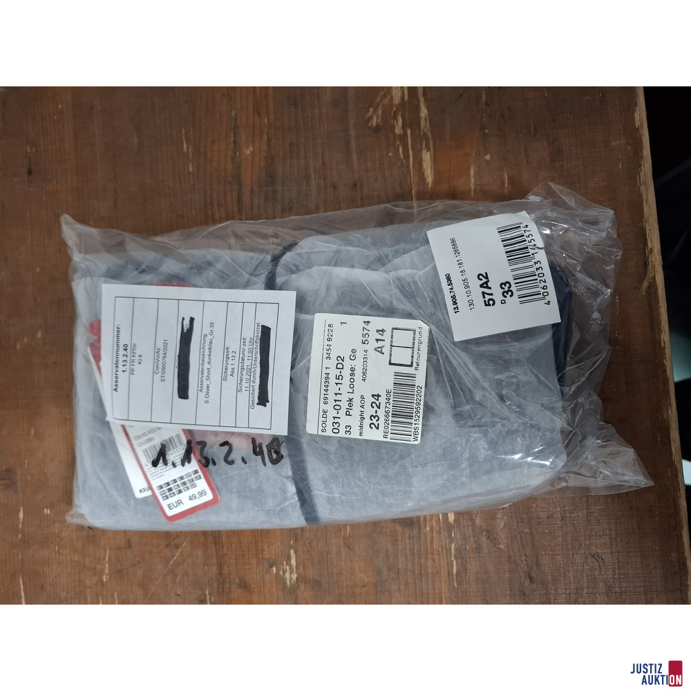 S&apos&semi; Oliver Short dunkelblau