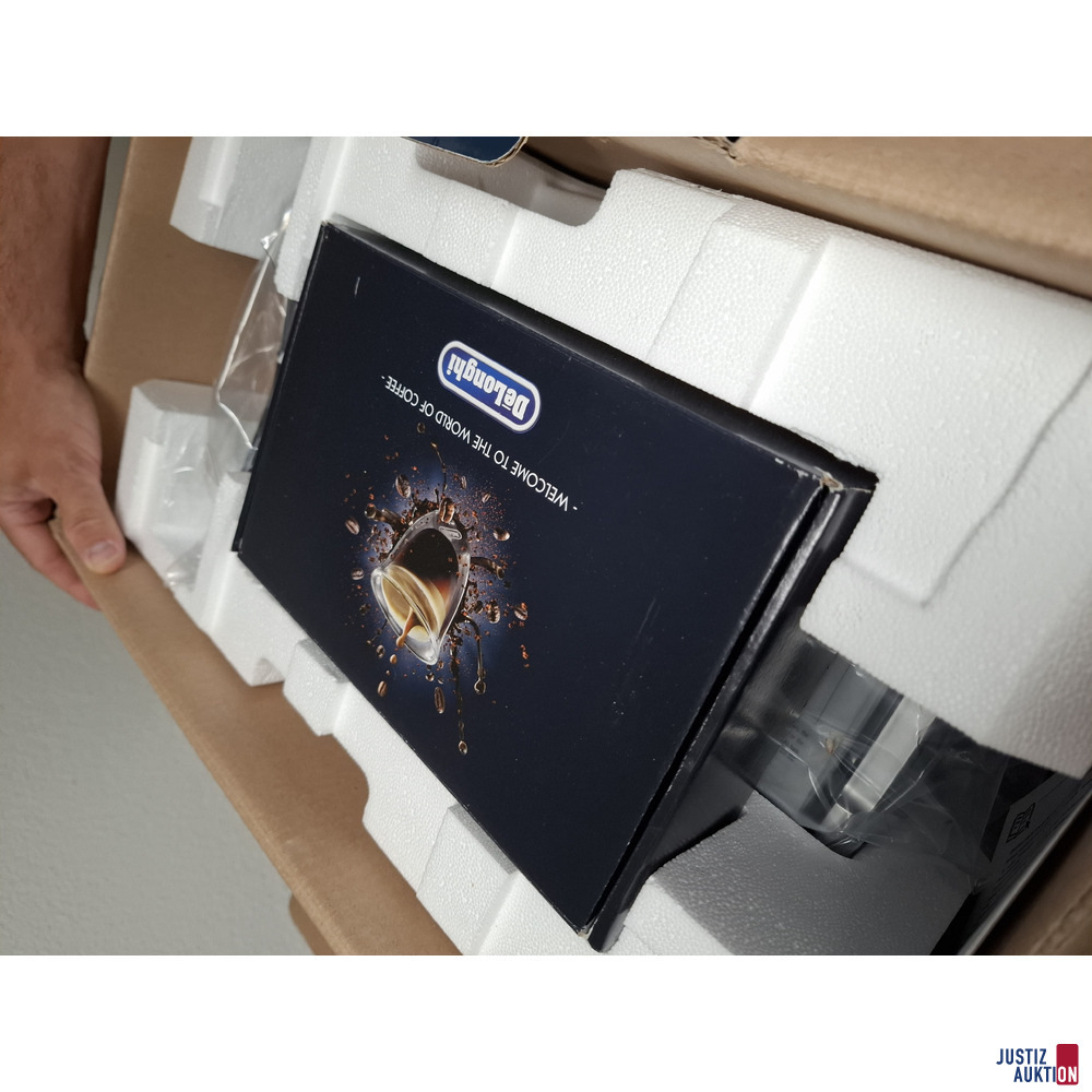 Kaffeemaschine im Orginalkarton
