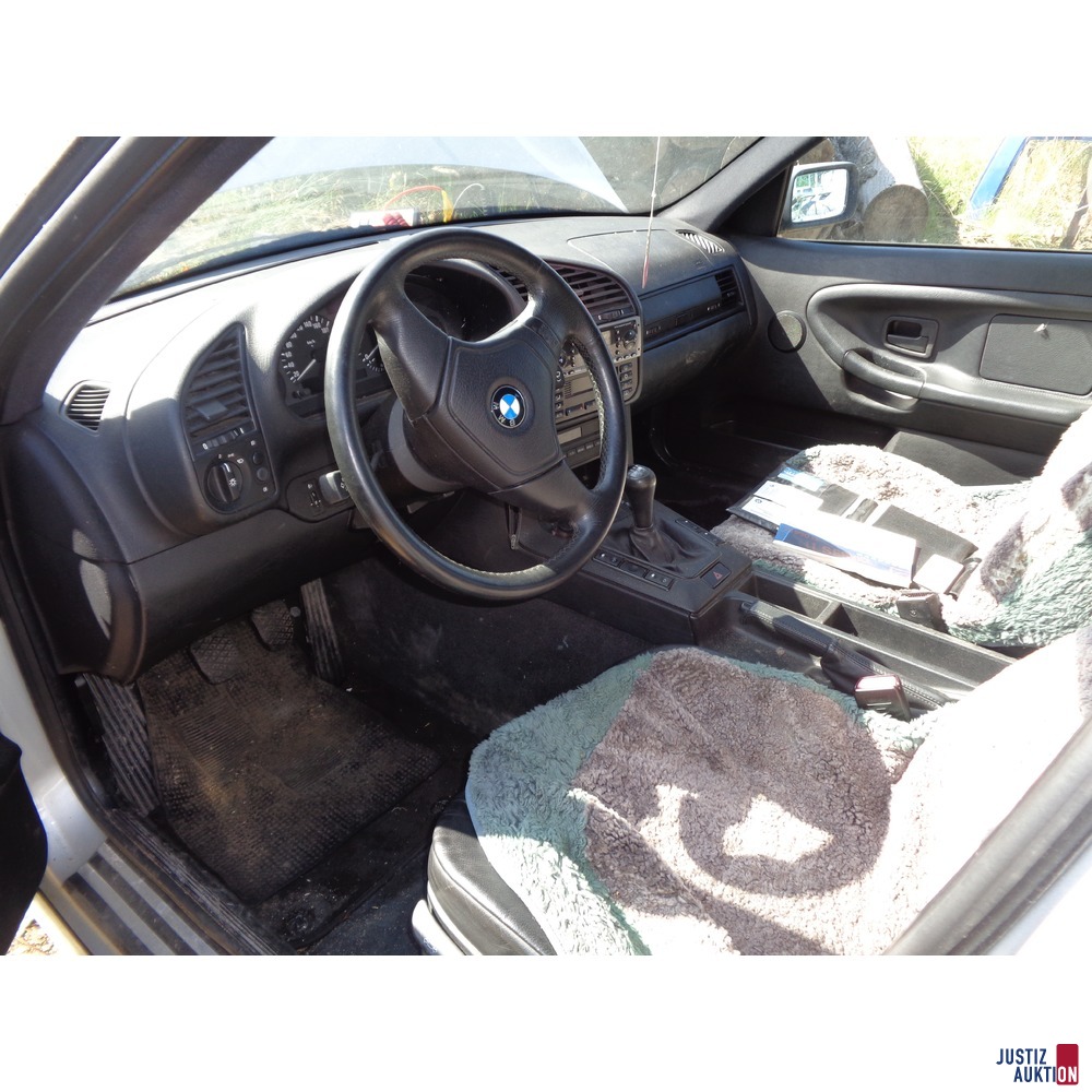 Innenraum Fahrerseite