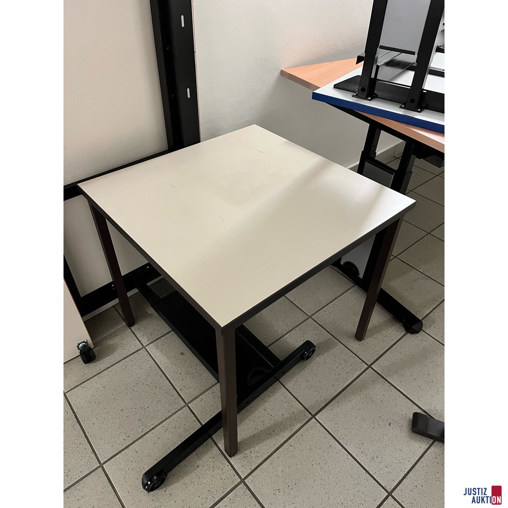 Beistelltisch 1