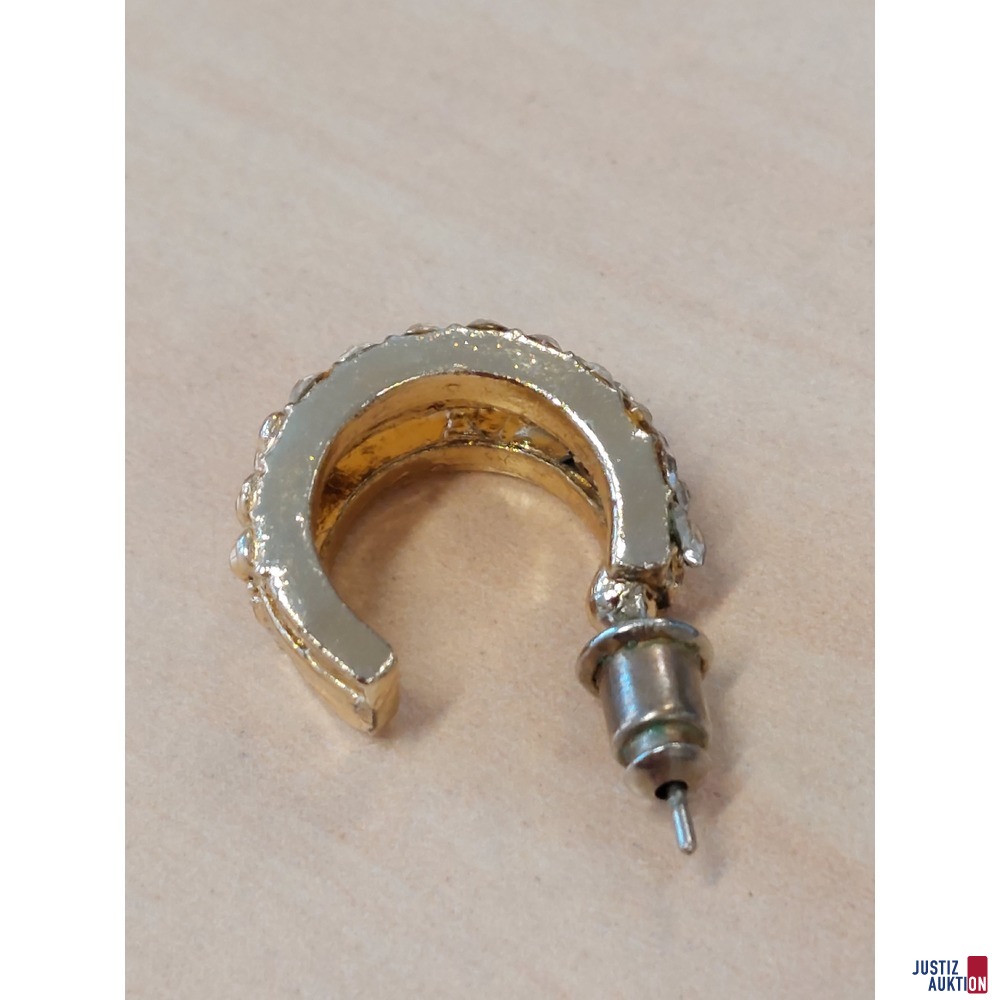 1 Modeschmuckohrring