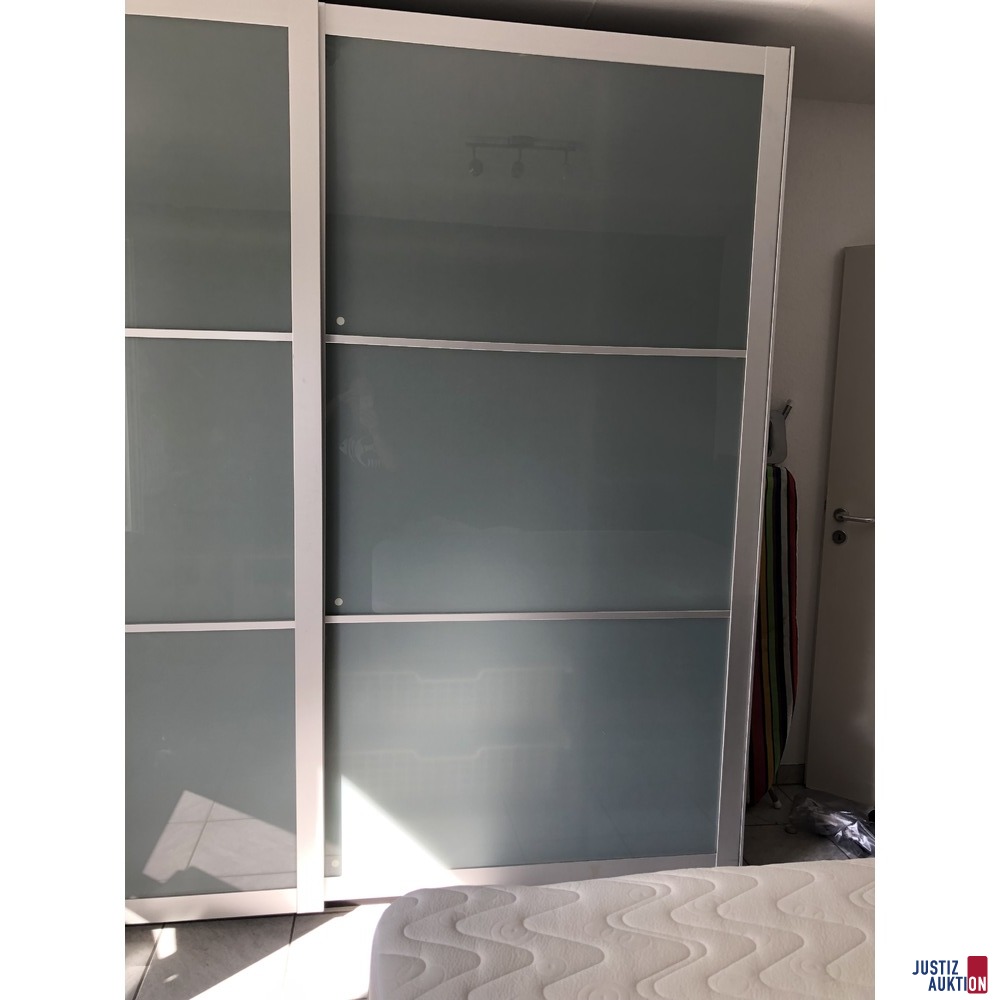 Schrank 2