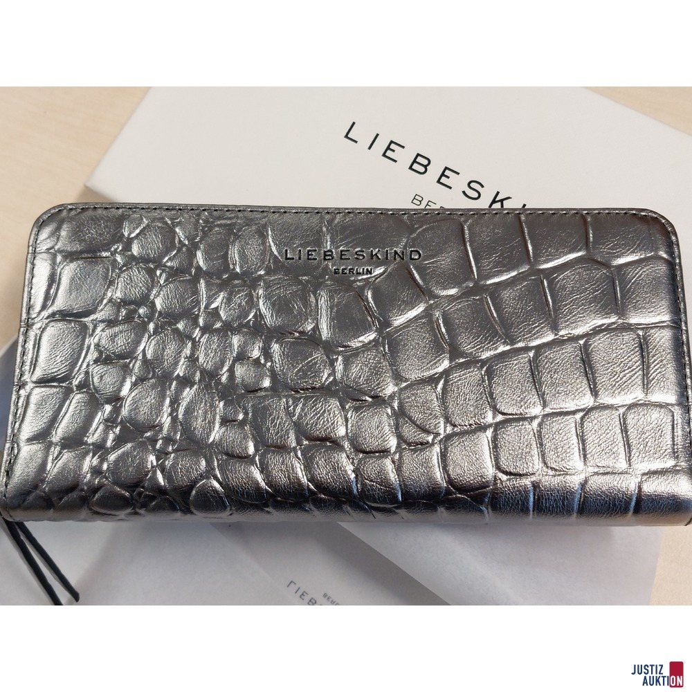 Damengeldb&ouml;rse der Marke Liebeskind Berlin Nr&period; 539 in Originalverpackung Farbe silber NEU