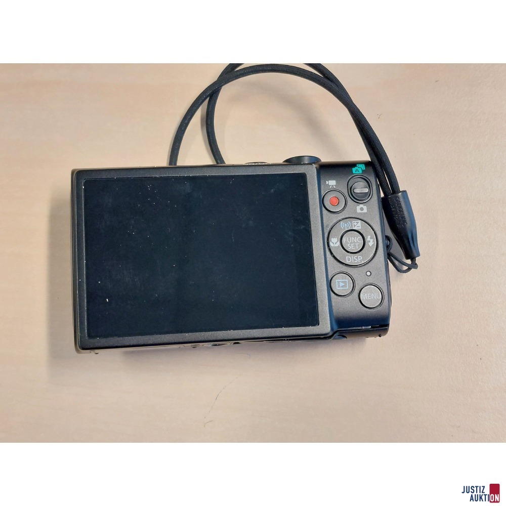 Kamera der Marke Canon IXUS - PC 1897