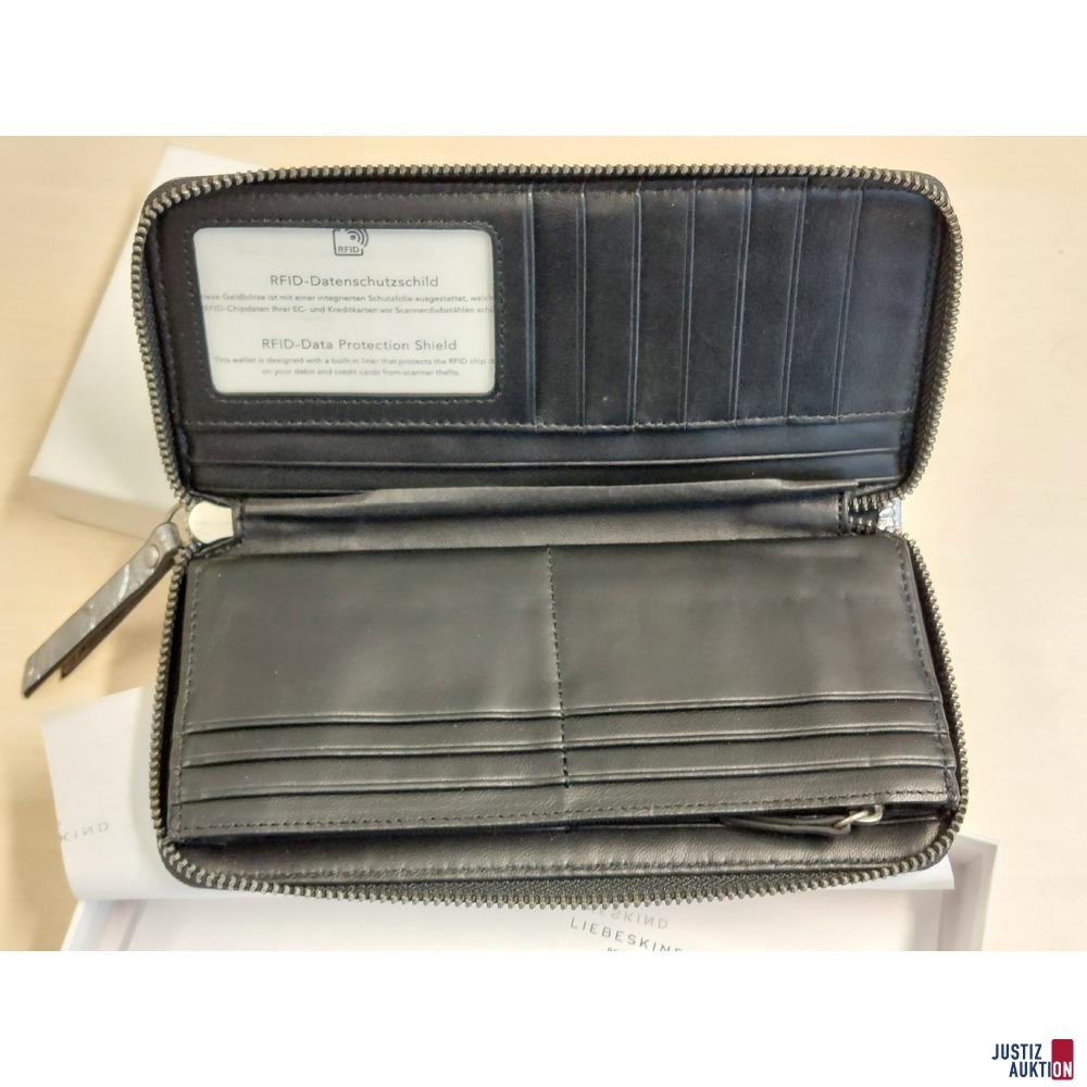 Damengeldb&ouml;rse der Marke Liebeskind Berlin Nr&period; 539 in Originalverpackung Farbe silber NEU