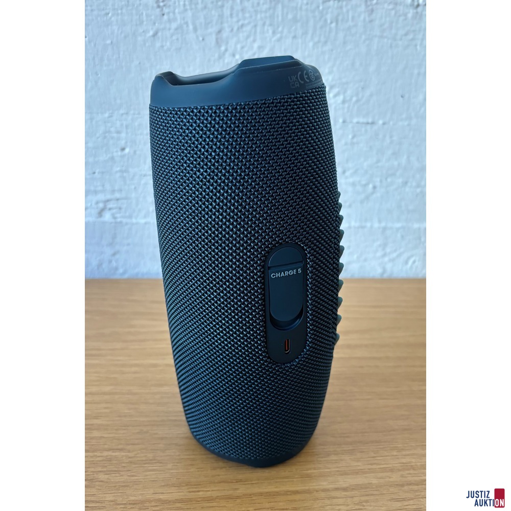 JBL Charge 5