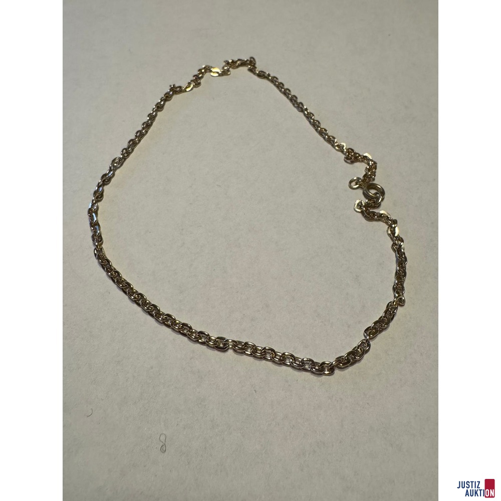 goldfarbene Gliederkette