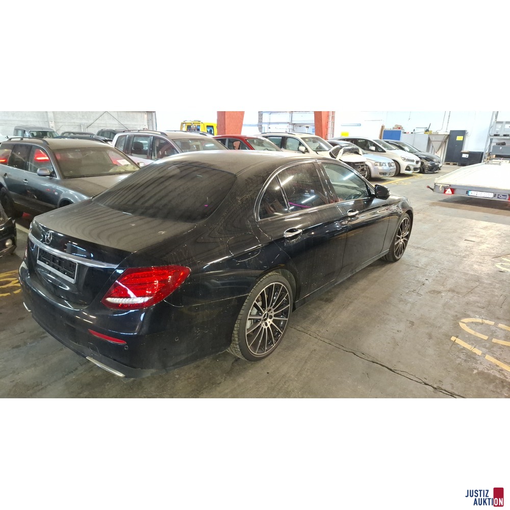 seitliche R&uuml;ckseite