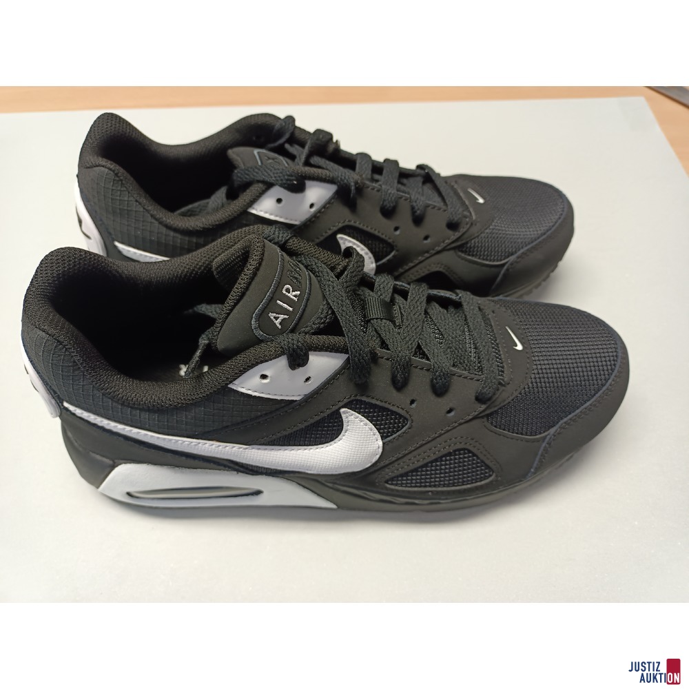 Schuhe