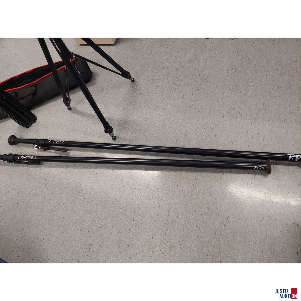 1 3er-Pack Stativ der Marke Manfrotto 1004BAC u&period;a&period;