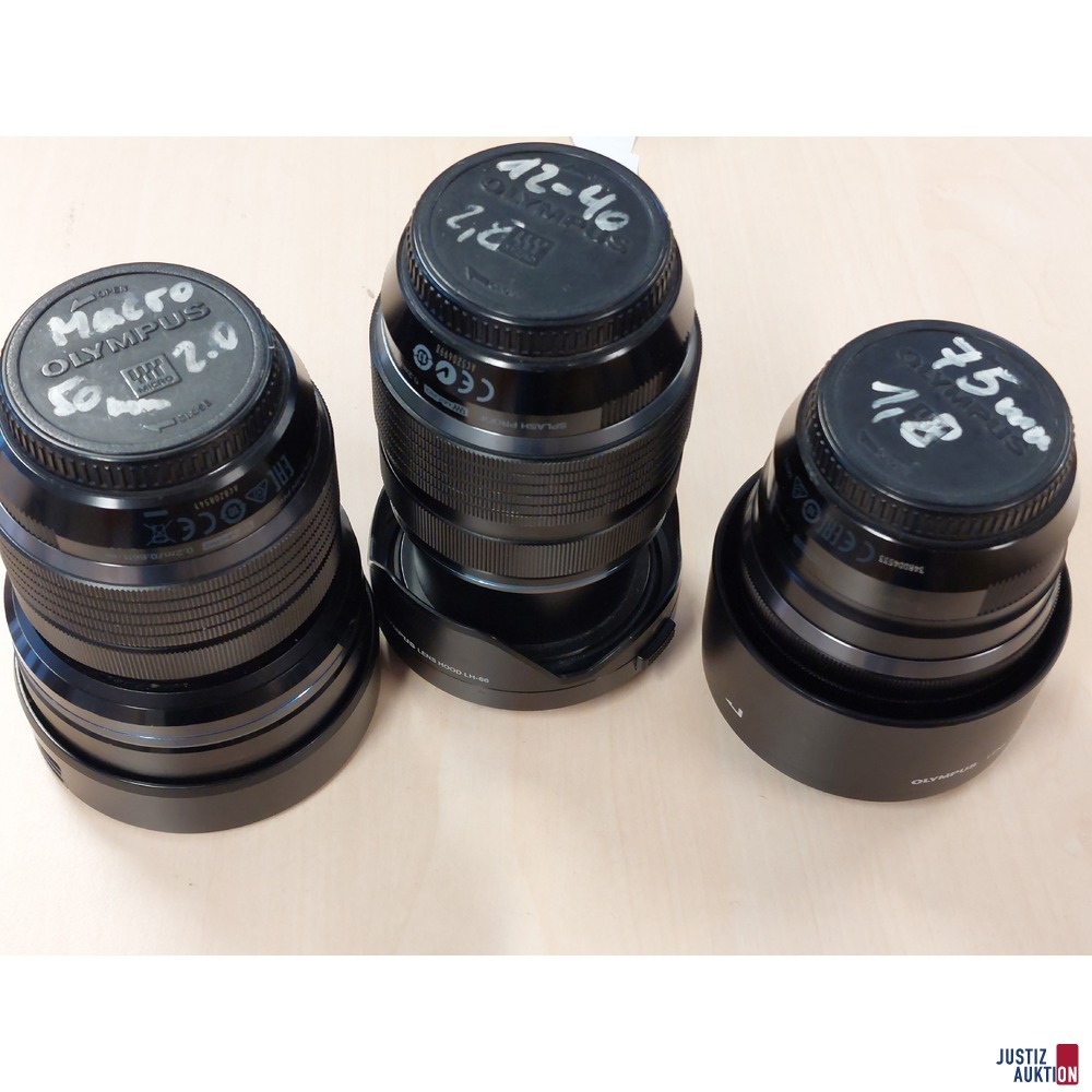 1 Objektiv der Marke Olympus M&period;Zuiko Digital u&period;a&period;