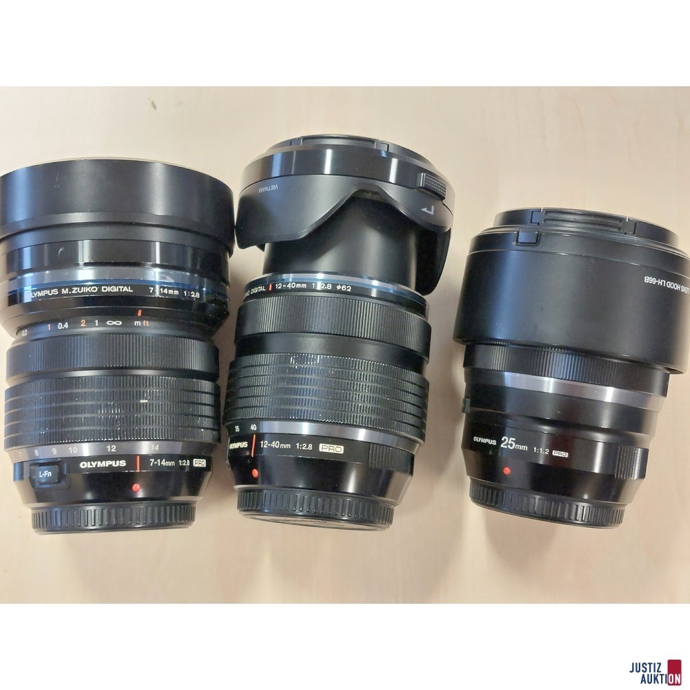 1 Objektiv der Marke Olympus M&period;Zuiko Digital u&period;a&period;