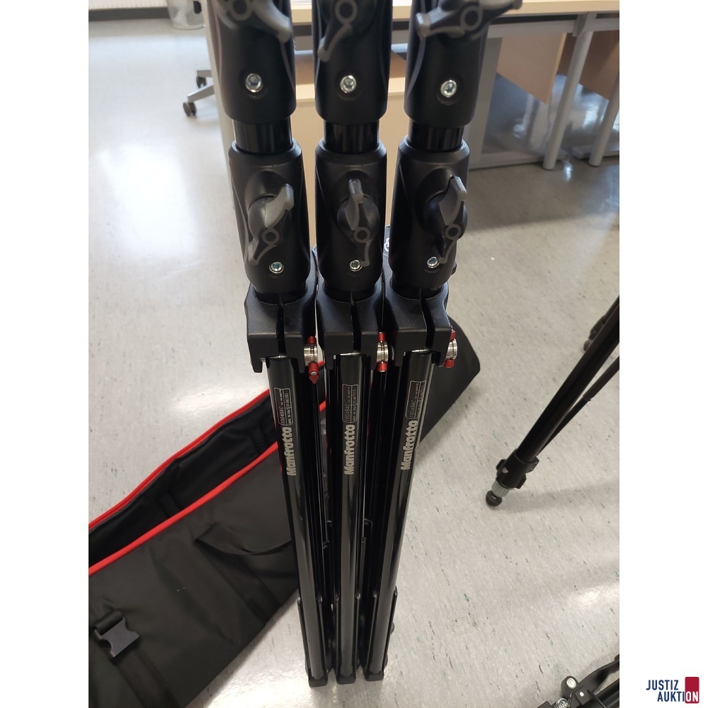 1 3er-Pack Stativ der Marke Manfrotto 1004BAC u&period;a&period;