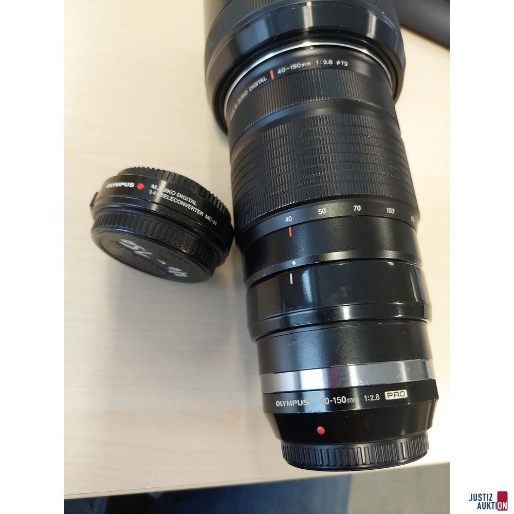 1 Objektiv der Marke Olympus M&period;Zuiko Digital u&period;a&period;