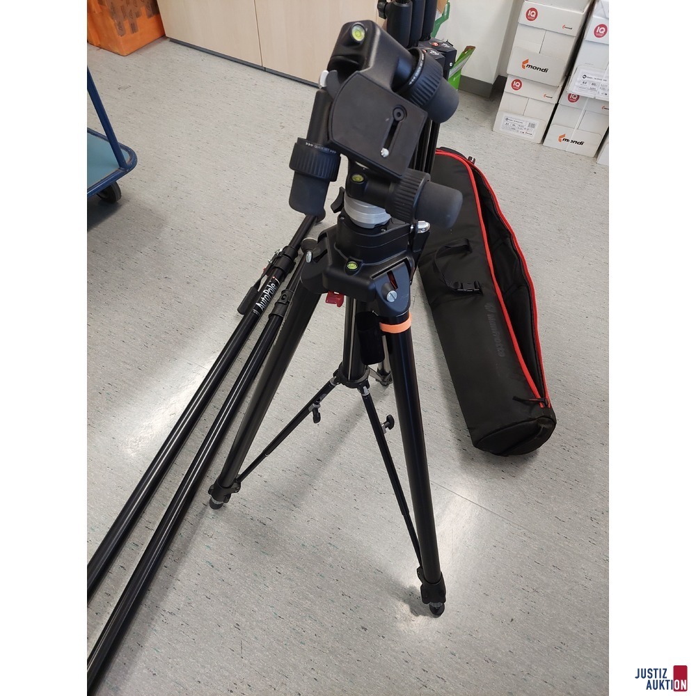 1 3er-Pack Stativ der Marke Manfrotto 1004BAC u&period;a&period;