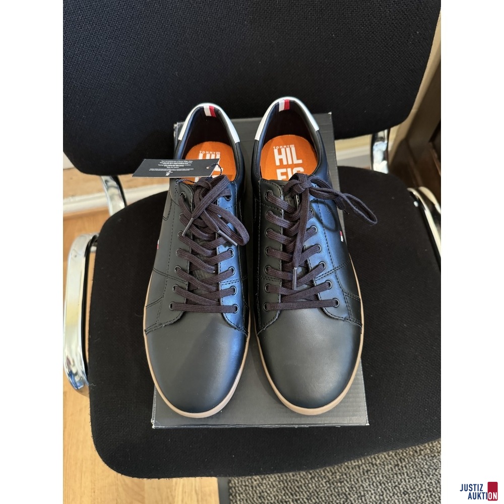 Schuhe Marke TOMMY HILFIGER, Gr. 43