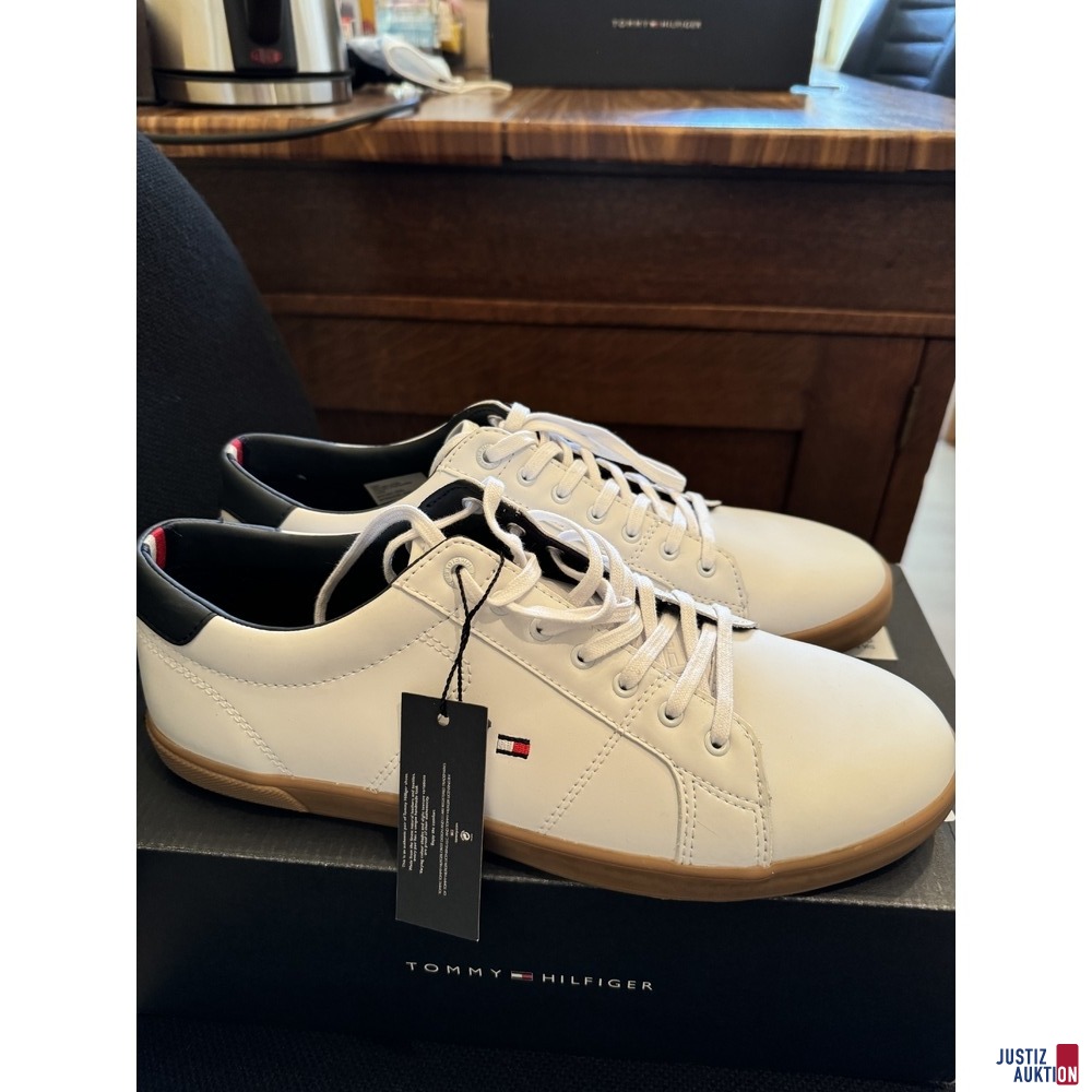 Schuhe Marke TOMMY HILFIGER, Gr. 43