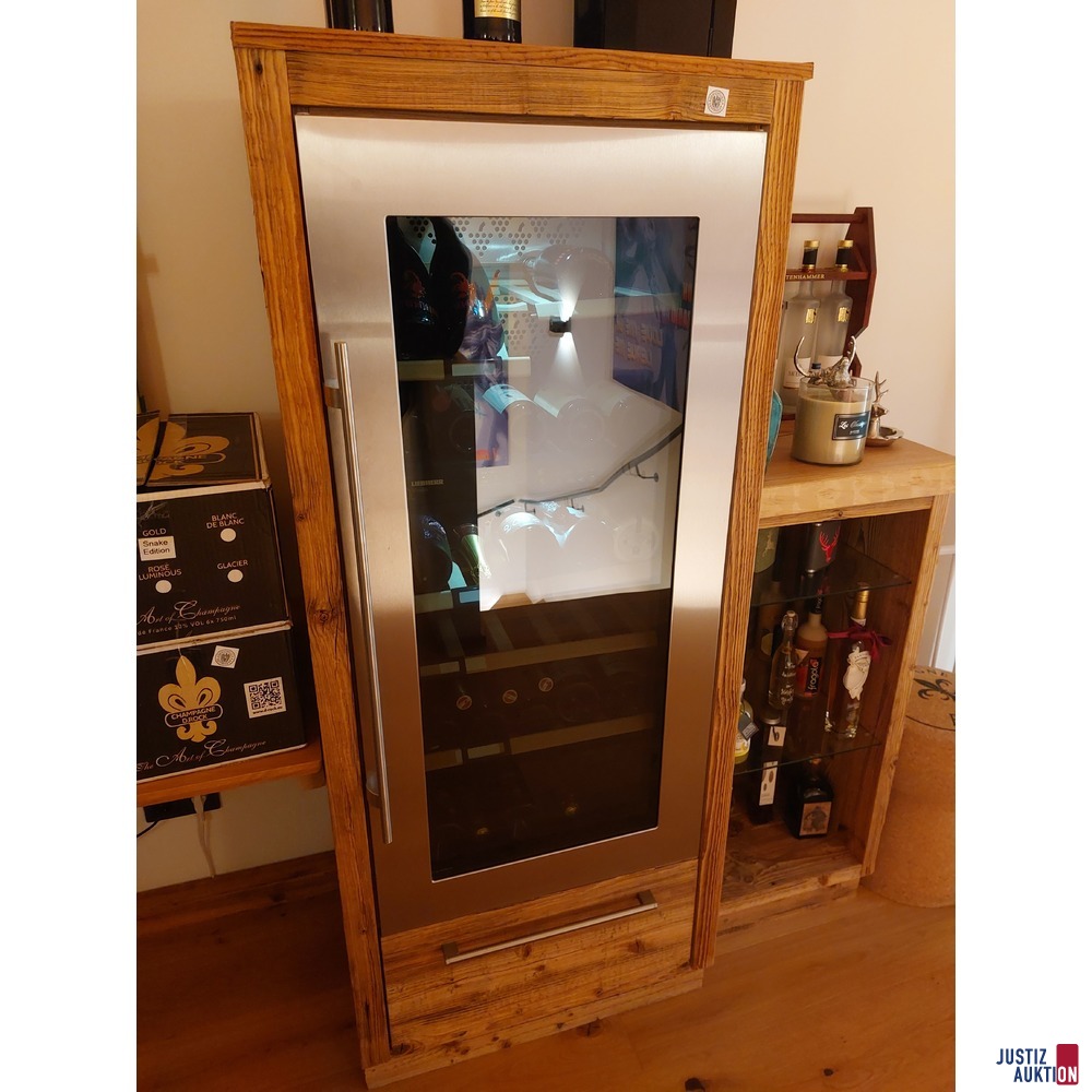 Weintemperierschrank Liebherr Vinidor mit Holzverbau