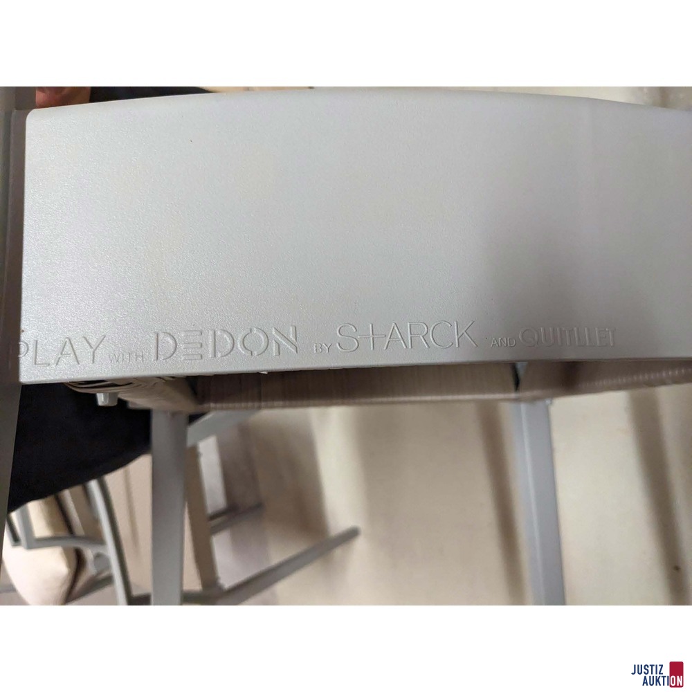 Dedon Rattanstuhl grau ​​​​​​​gebraucht/Gebrauchsspuren vorhanden