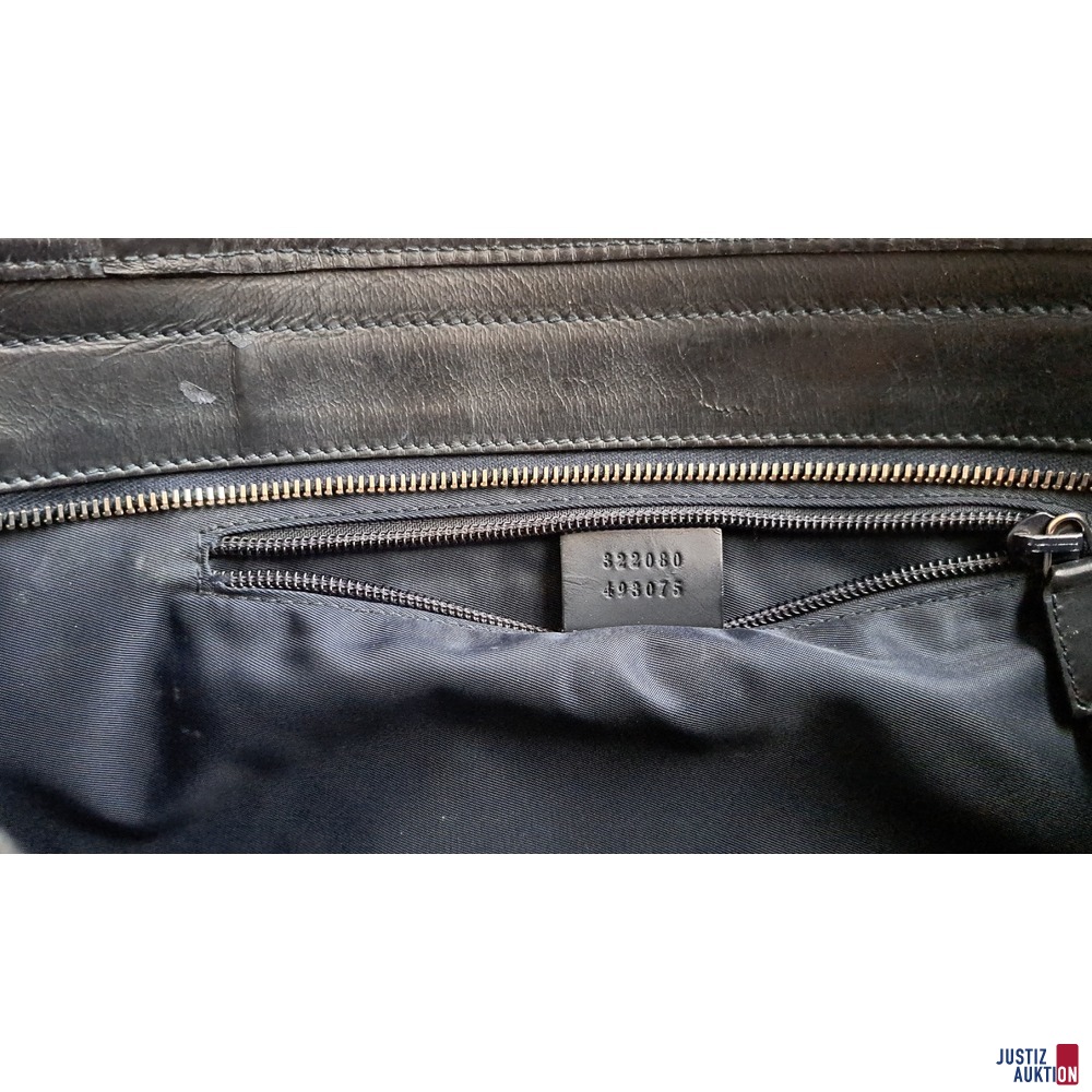 Herren Tasche mit Trägerriemen von Gucci ca. 35x 30 cm