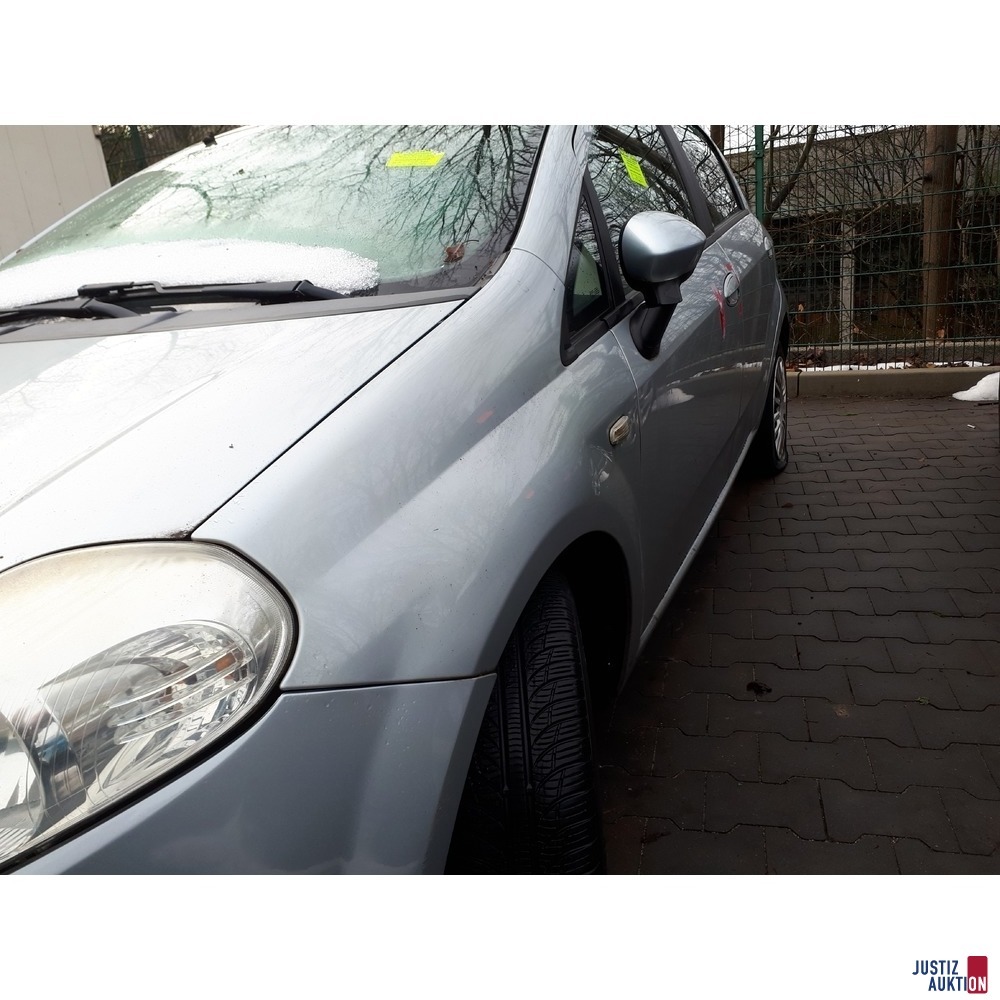 linker Kotfl&uuml;gel besch&auml;digt