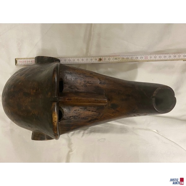 Holzmaske klein von vorne