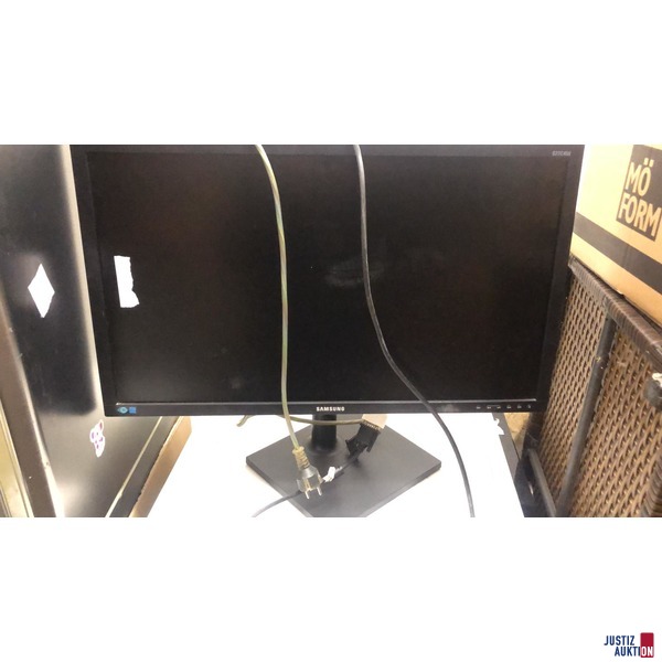 Monitor vorne
