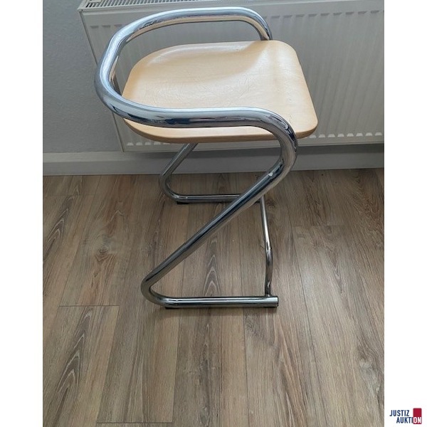 Hocker seitlich