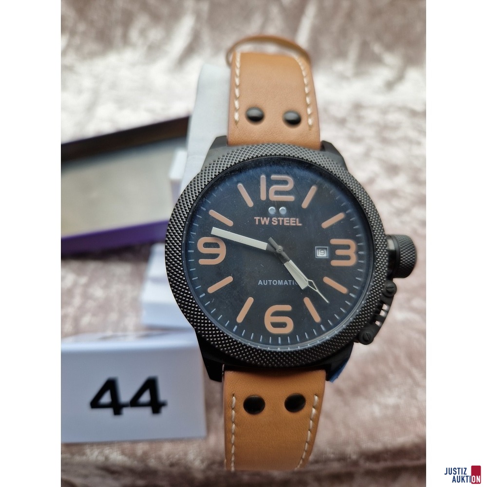 Armbanduhr TW Steel