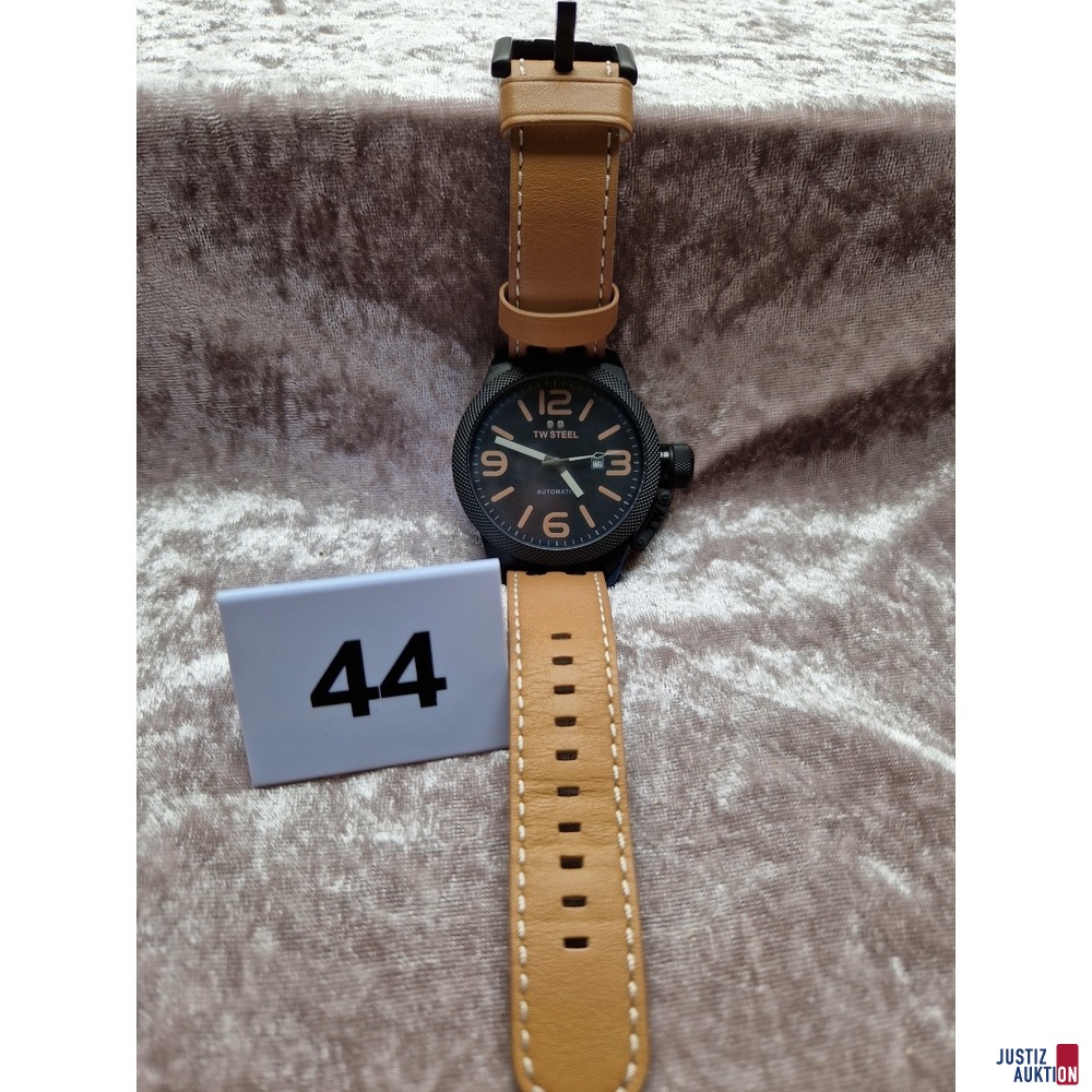Armbanduhr