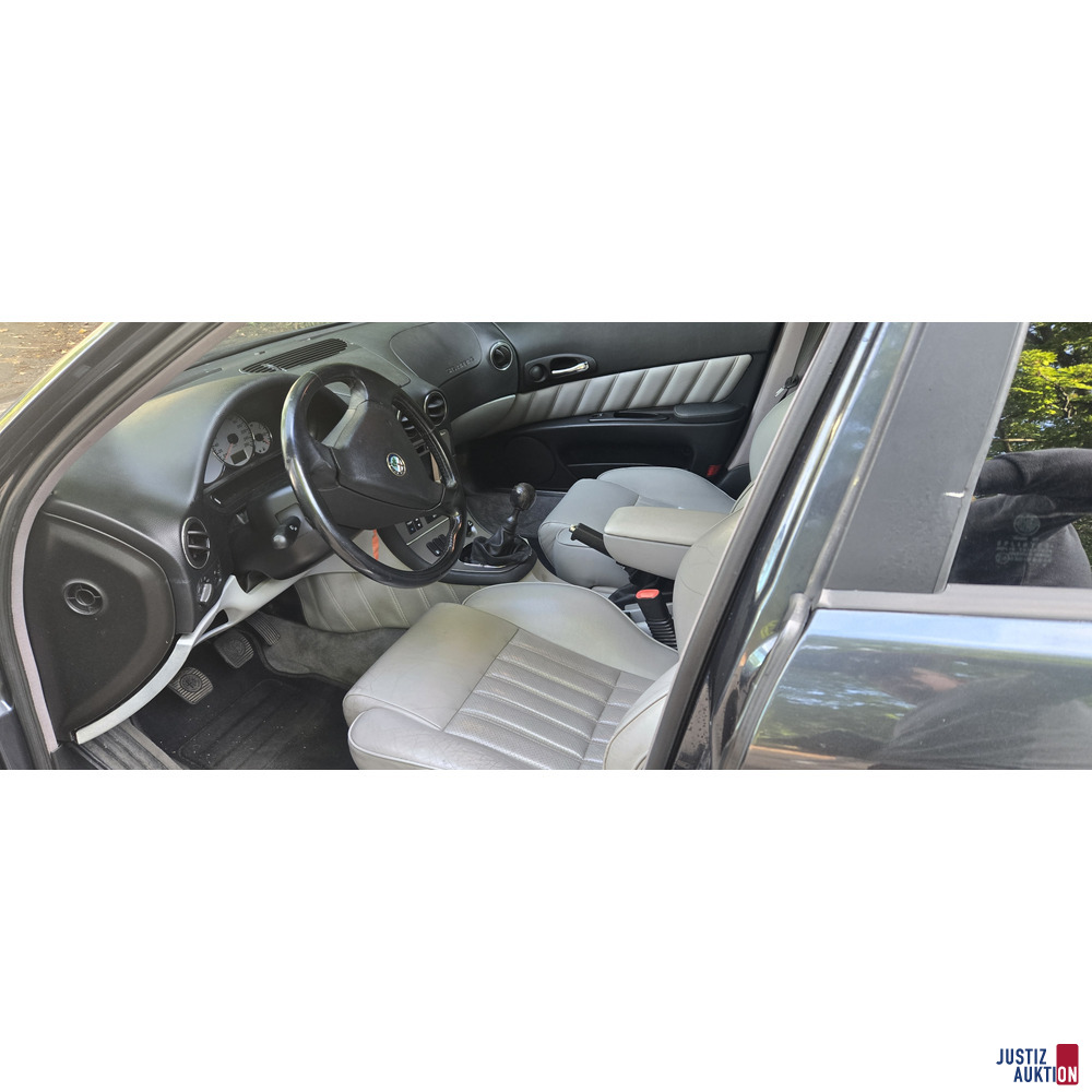 Alfa Romeo 166 2.5 V6 24V; Baujahr 2000; HU 07/28 – foto 3 – kavel bij Justiz-Auktion, Chemnitz