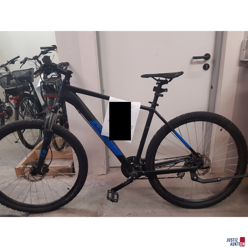 Fahrrad der Marke Cube