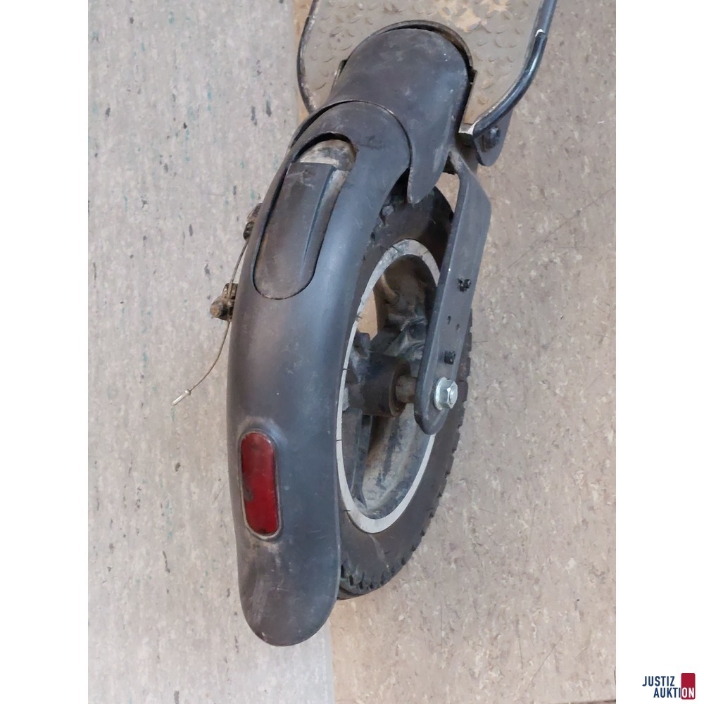 E-Scooter der Marke MS Energy - Model&colon; Neutron n 3