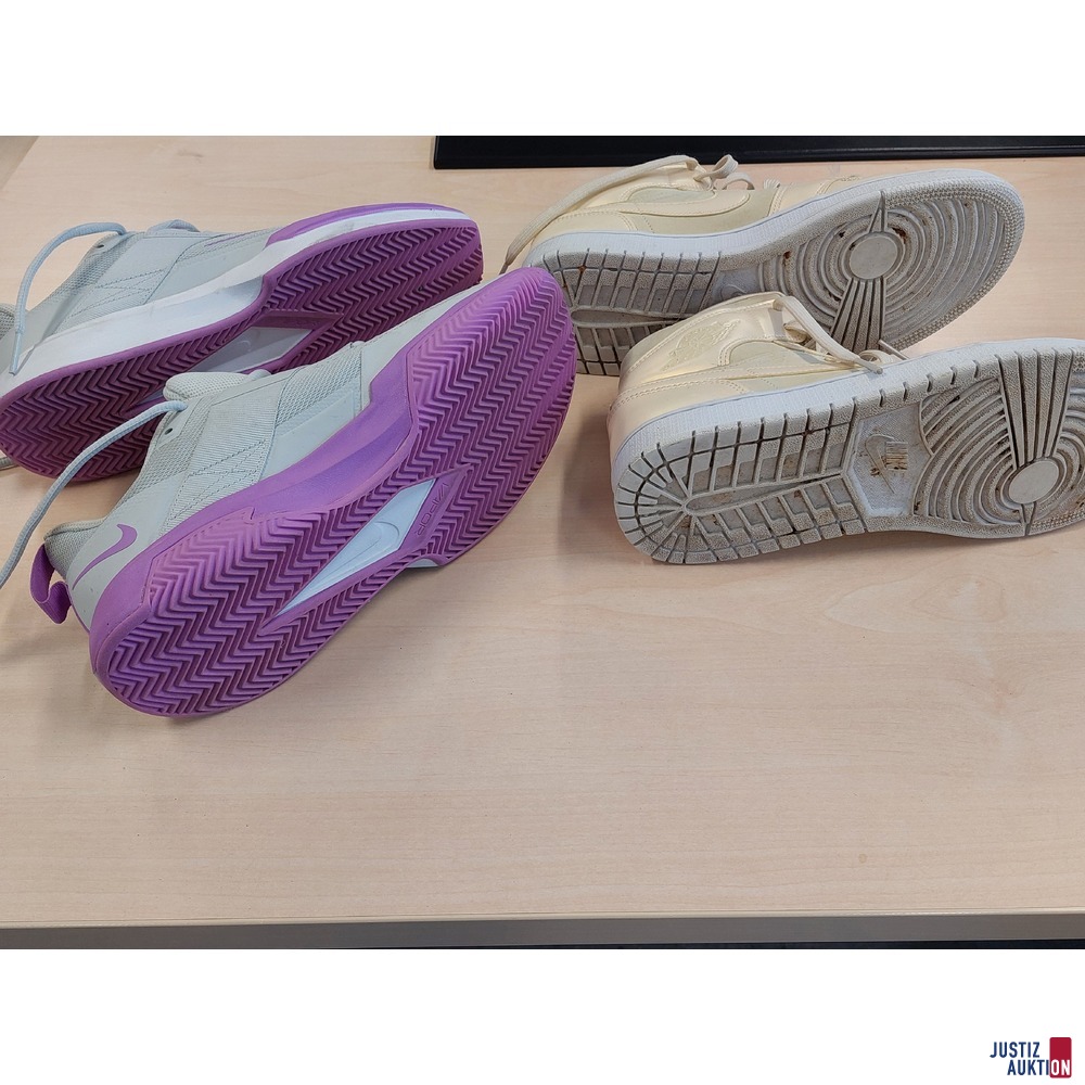 Sneaker der Marke Nike 1x Air Jordan Gr&period; 41 1x Vapor Gr&period; 40 leichte Tragespuren vorhanden