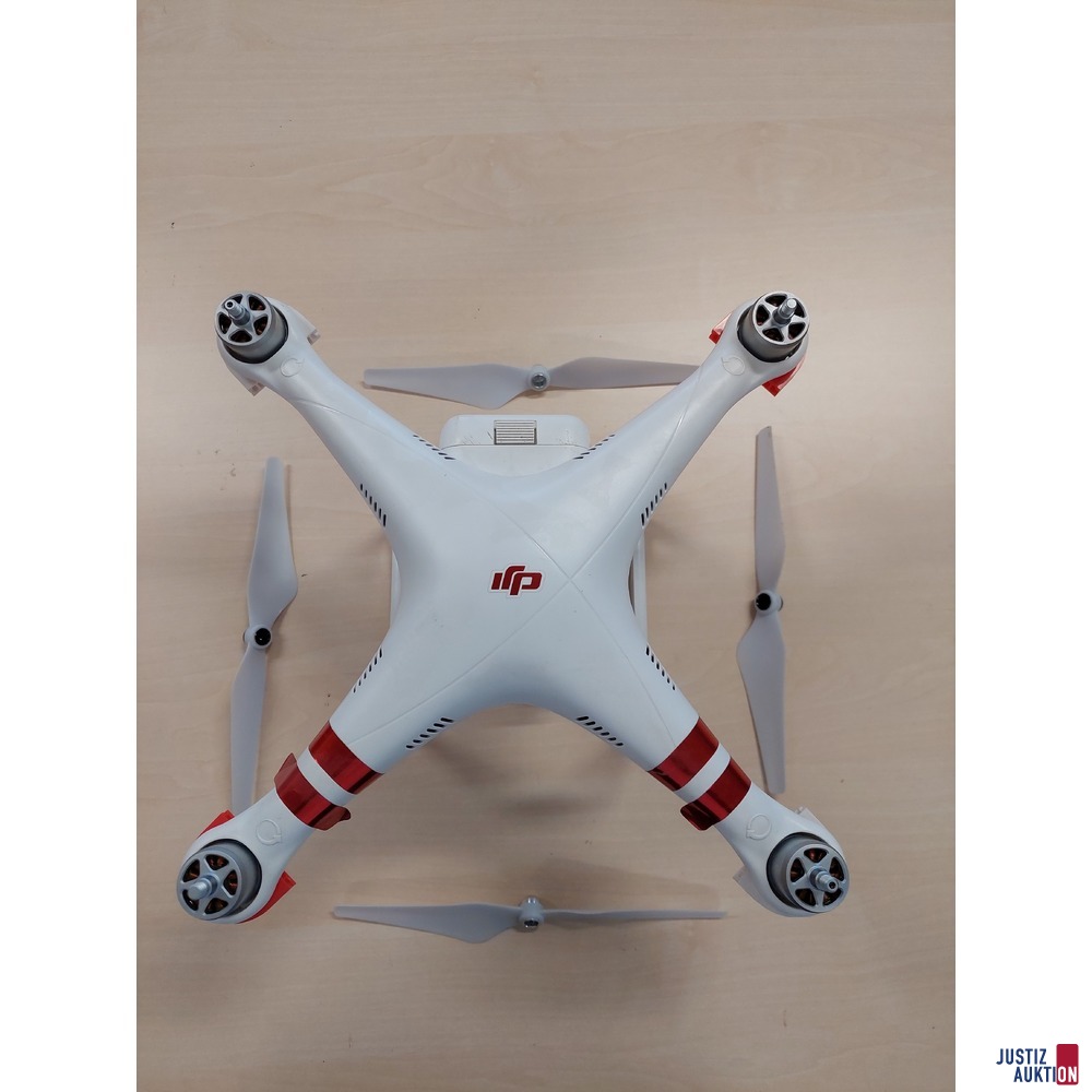 Drohne der Marke DJI Phantom - Model&colon; W321