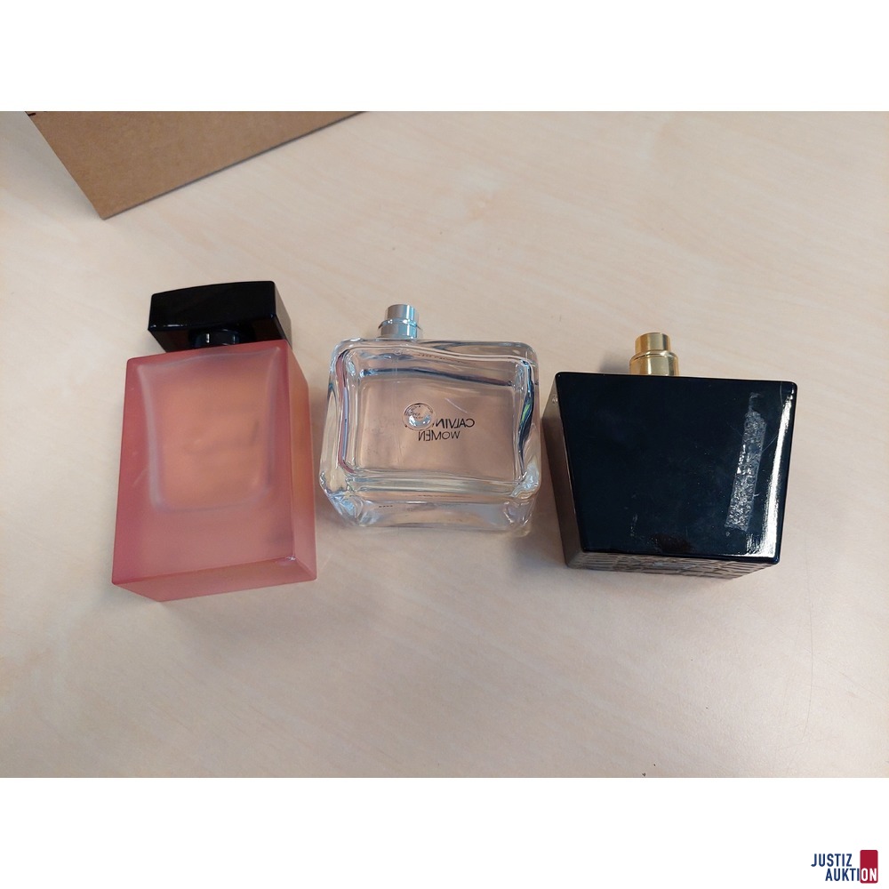 Eau de Toilette der Marke Corbo Adriana 50 ml u.a.