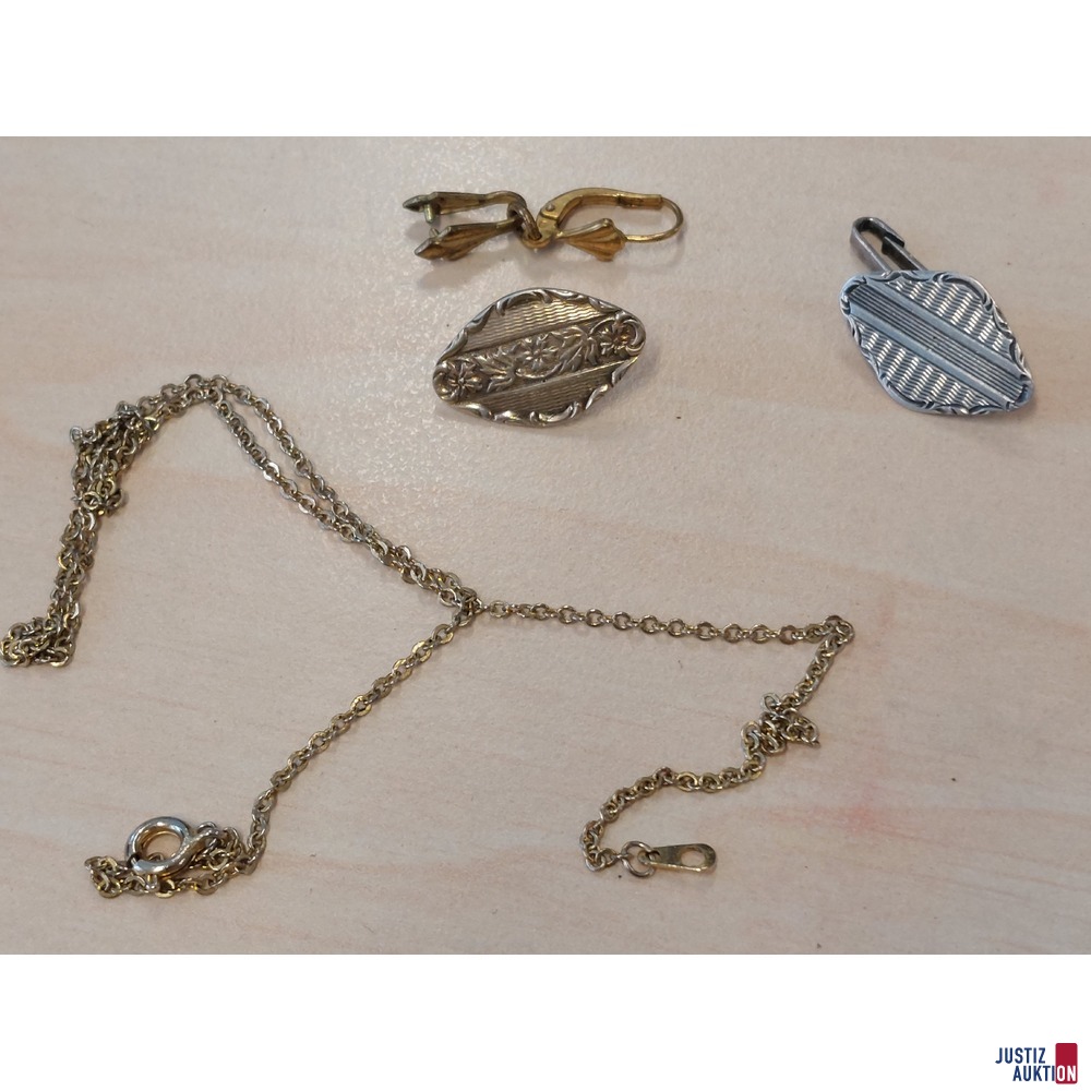 Konvolut an Modeschmuck