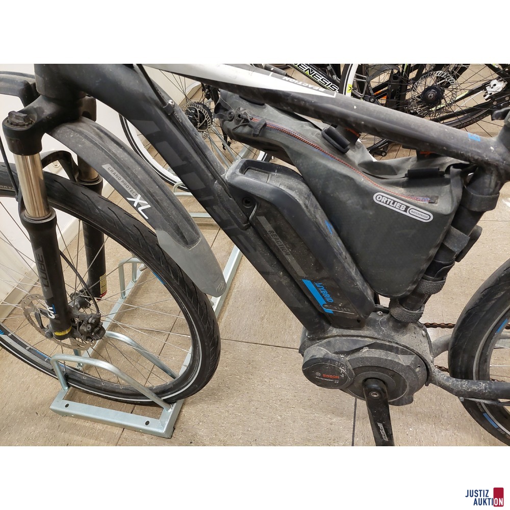 E-Bike der Marke CUBE Reaction Hybrid CubeGard Performance 29