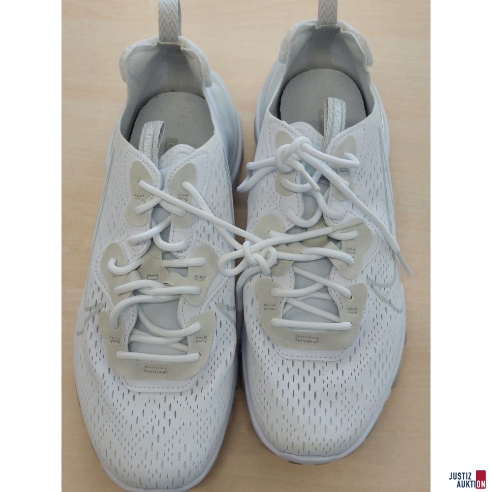 1 Paar Sneaker der Marke Nike D&sol;MS&sol;X Gr&ouml;&szlig;e 42&comma;5 leichte Tragespuren vorhanden