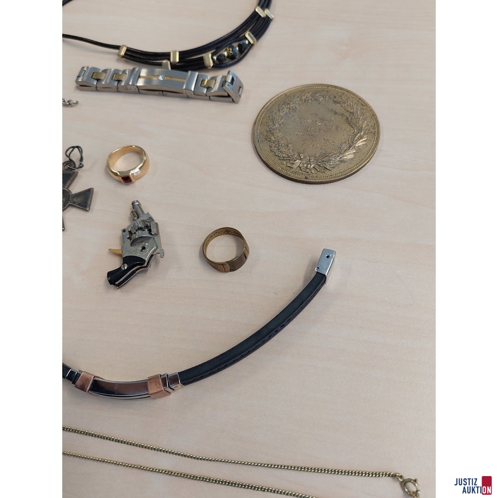 Diverser Modeschmuck