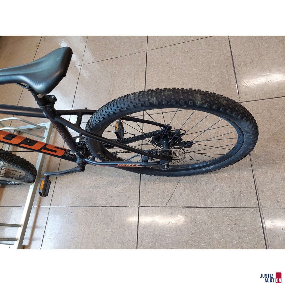 Mountainbike der Marke Scott Aspect 765