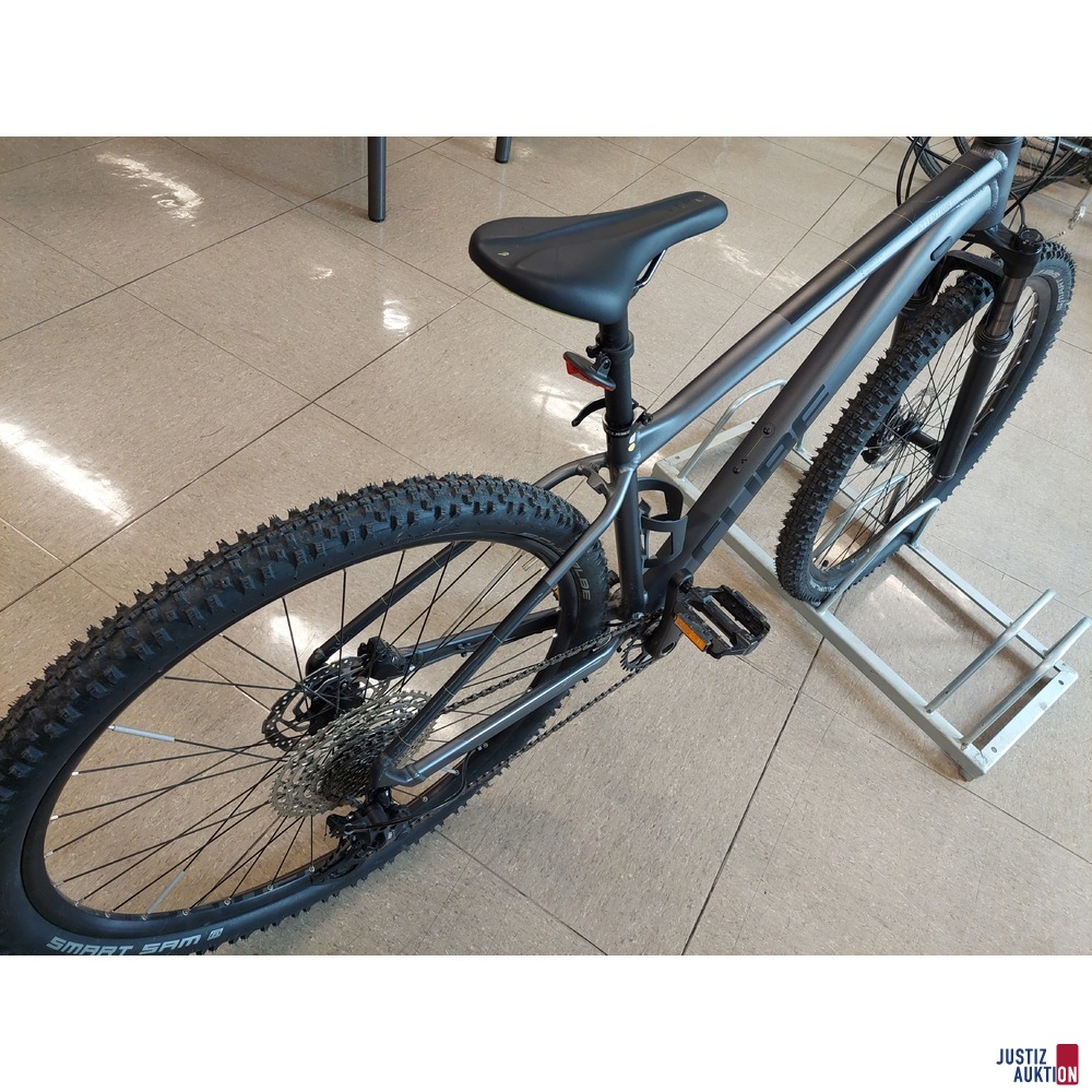 Fahrrad der Marke CUBE Attention SL29