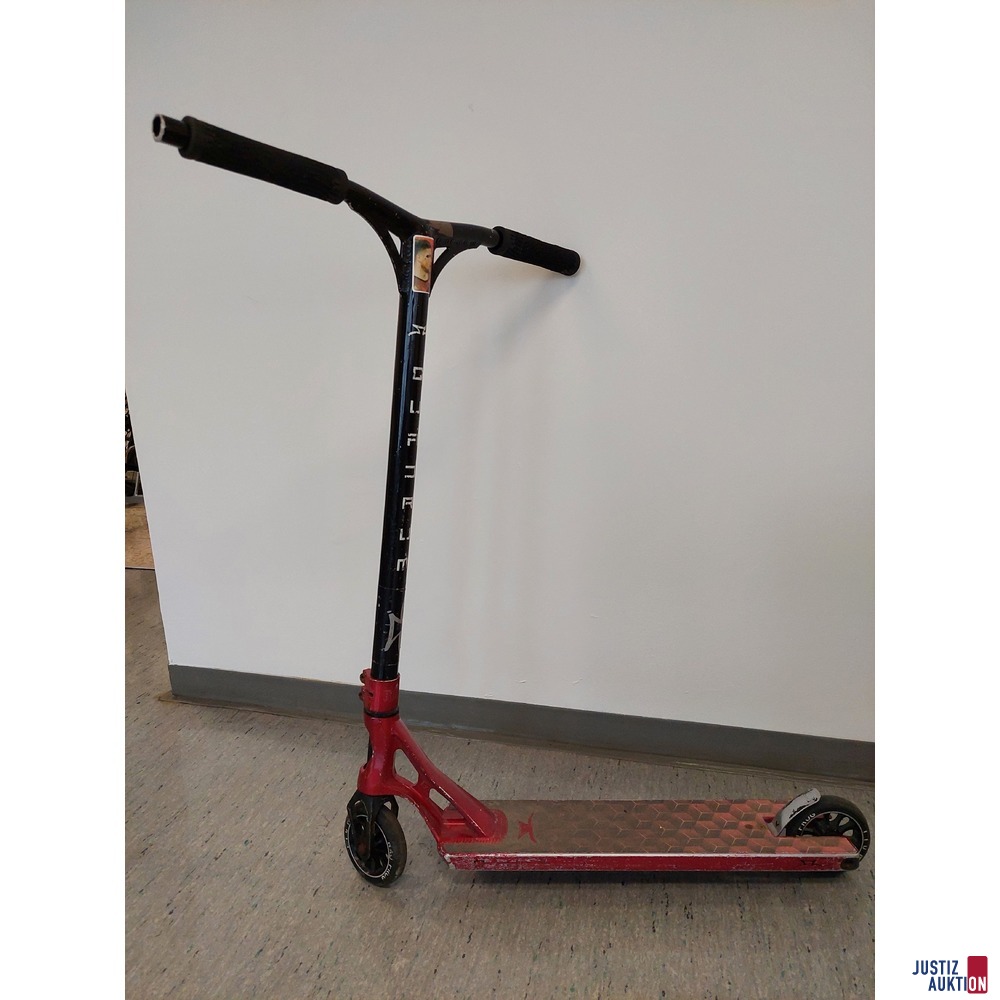 Stunt Scooter der Marke Bad Frog gebraucht/Gebrauchsspuren vorhanden