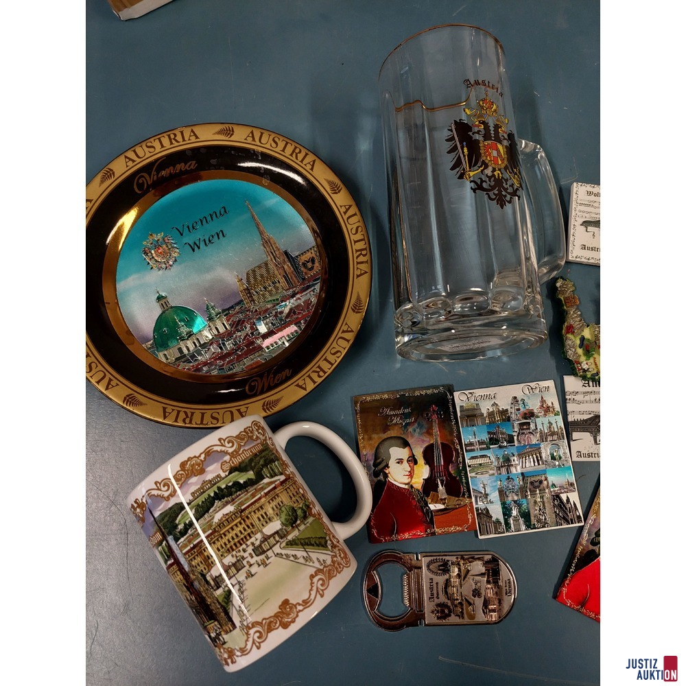 Diverse Souvenirs aus Österreich