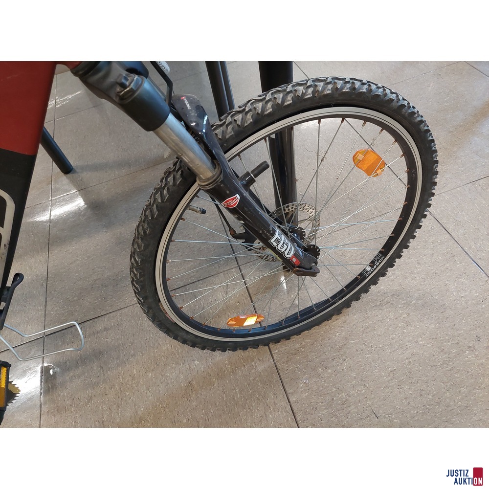 Fahrrad der Marke Cross Marathon