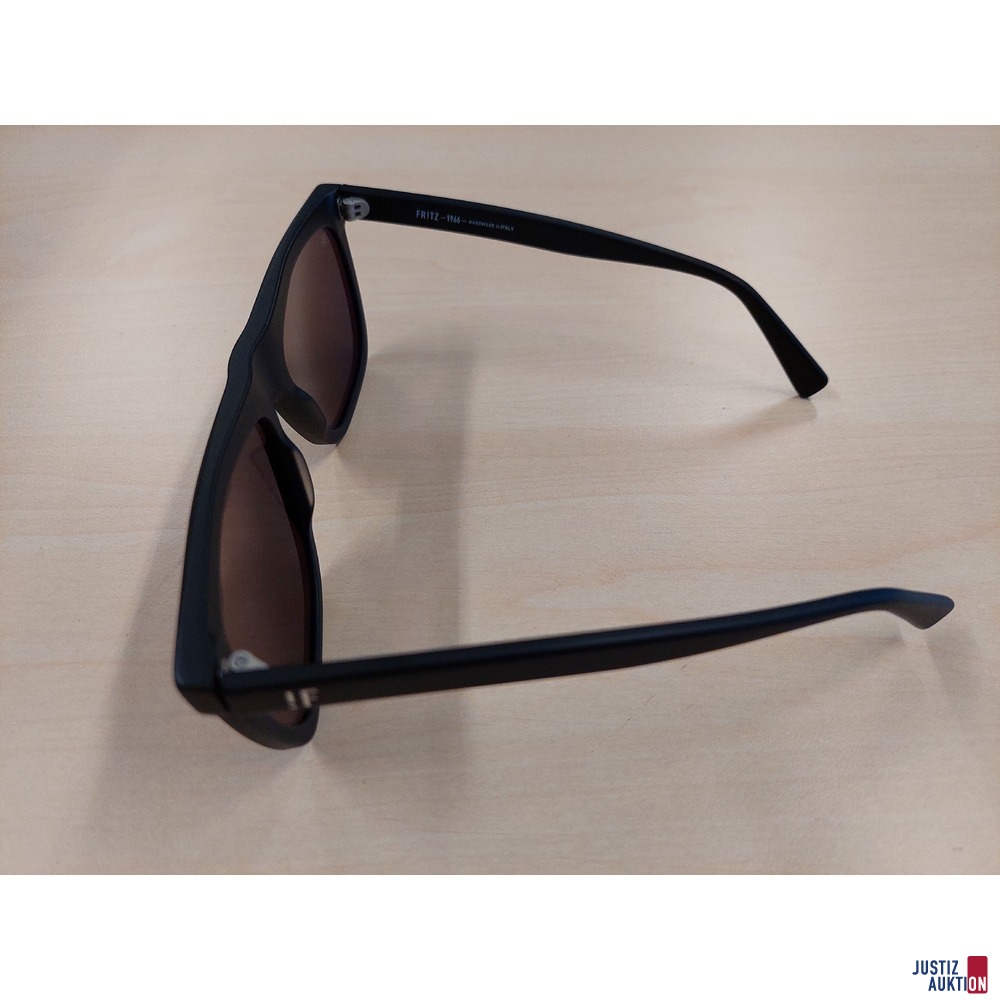 Sonnenbrille der Marke FR!TZ