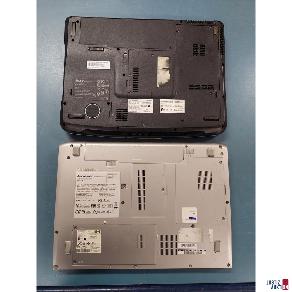 Laptop der Marke Lenovo Model&colon; 0768 u&period;a&period;