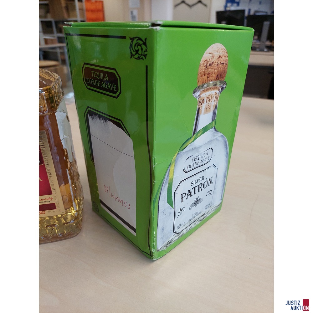 2 Flaschen Olmeca Tequila Gold 38% 700 ml u.a.